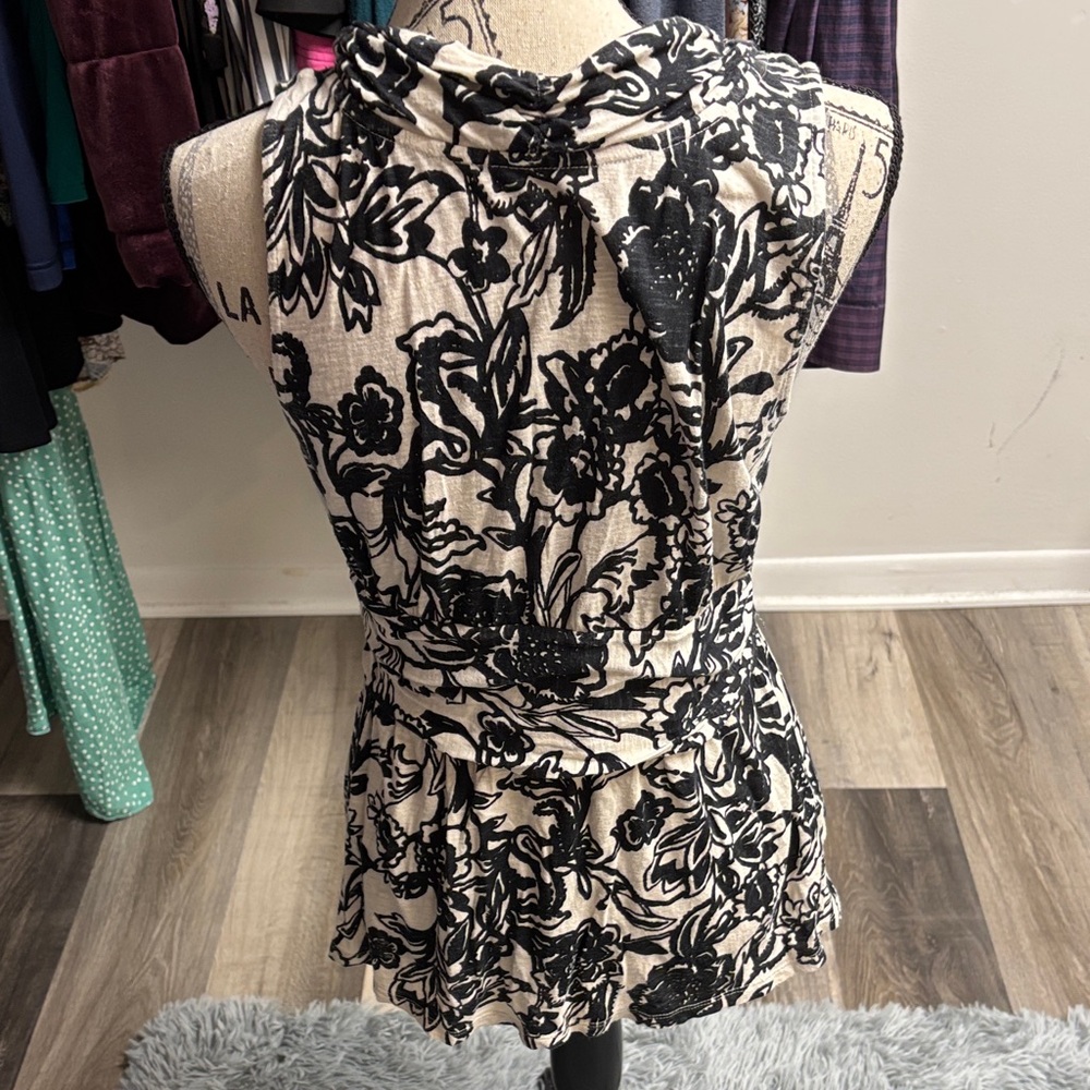 Y2K LOFT Black and Cream Floral Blouse - Picture 2 of 15